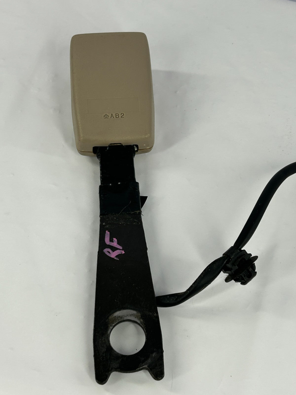 1998-2003 Toyota Land Cruiser Front Right Seat Belt Buckle Beige OEM 73230-60310