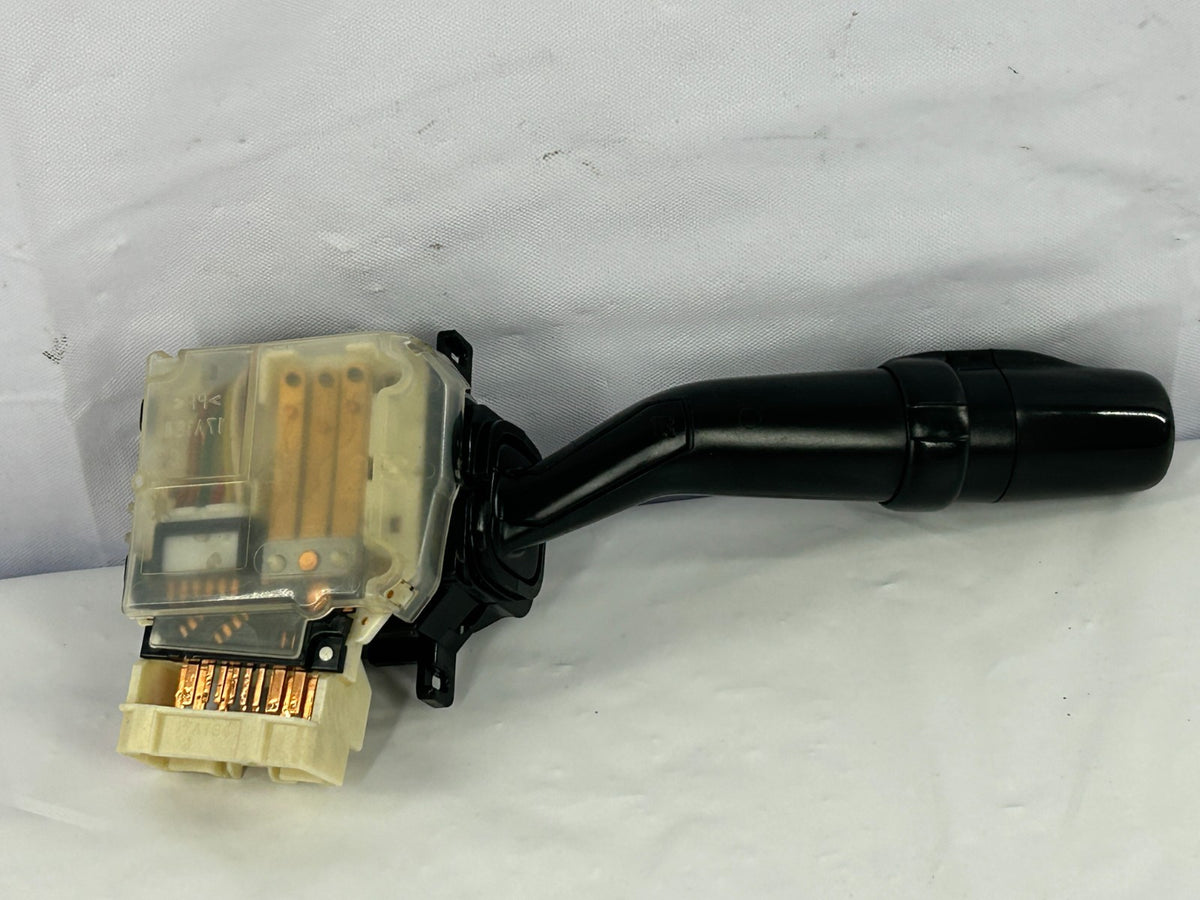 98-07 Toyota Land Cruiser Headlight Dimmer & Turn Signal Switch OEM 84140-33020