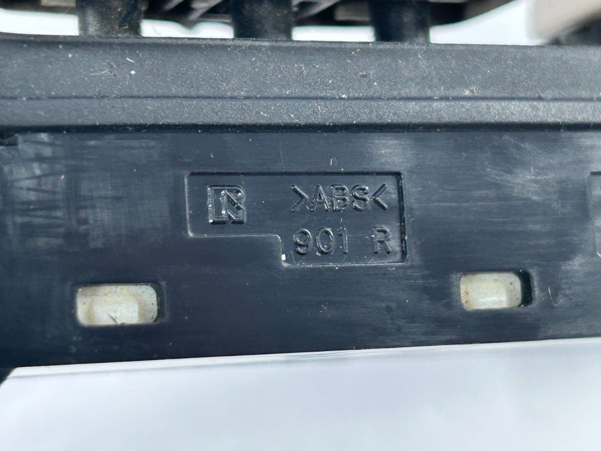 98-07 Toyota Land Cruiser Front RIGHT Power Seat Adjust Switch OEM 84922-60090