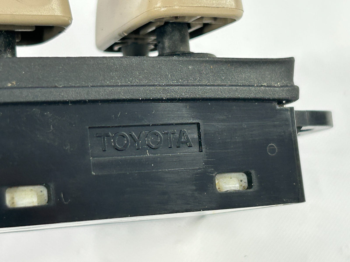 98-07 Toyota Land Cruiser Front RIGHT Power Seat Adjust Switch OEM 84922-60090
