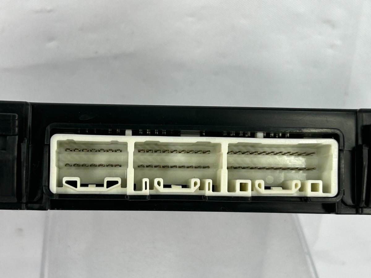 98-07 Toyota Land Cruiser Front RIGHT Power Seat Adjust Switch OEM 84922-60090
