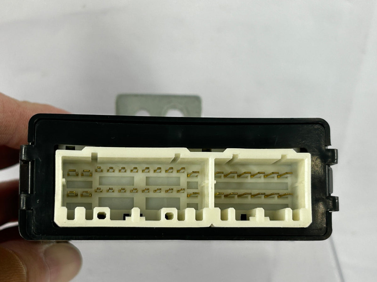 1998-2001 Toyota Land Cruiser Anti Theft Warning Computer Module OEM 89730-60010