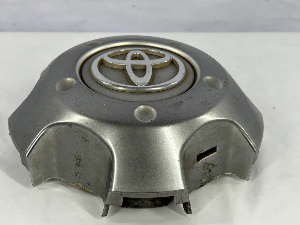 1998-2001 Toyota Land Cruiser Wheel Center Cap Hub Ornament OEM 42603-60250
