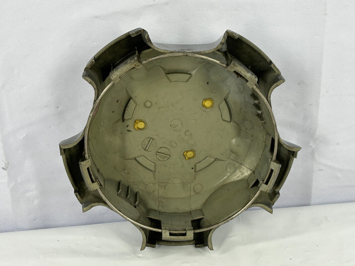 1998-2001 Toyota Land Cruiser Wheel Center Cap Hub Ornament OEM 42603-60250