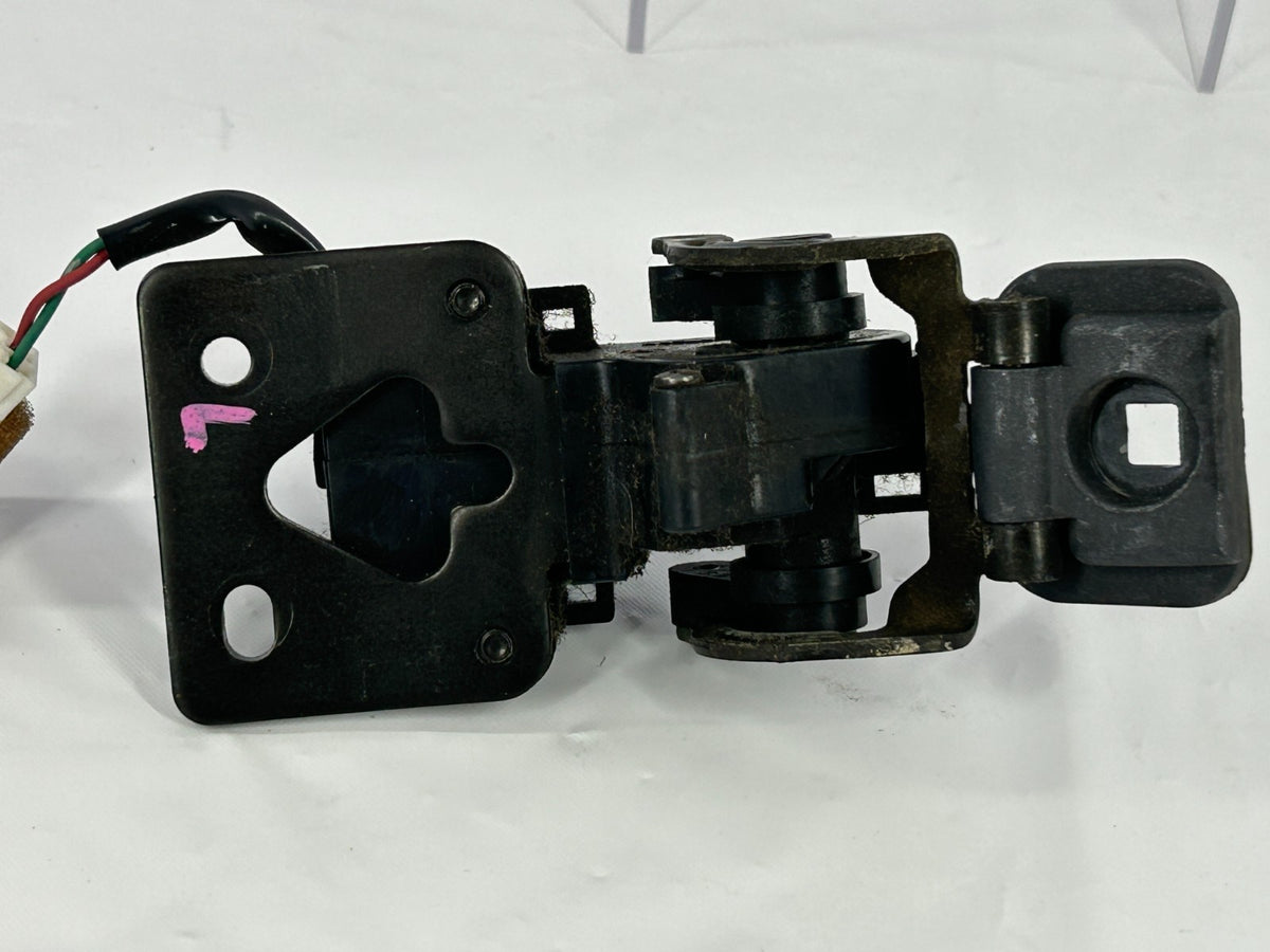 98-07 Toyota Land Cruiser Rear Left Quarter Vent Window Motor OEM 85770-60020