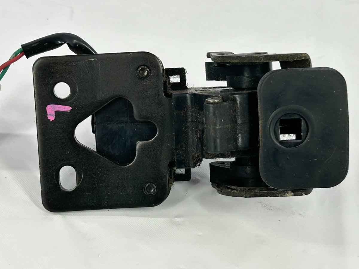 98-07 Toyota Land Cruiser Rear Left Quarter Vent Window Motor OEM 85770-60020