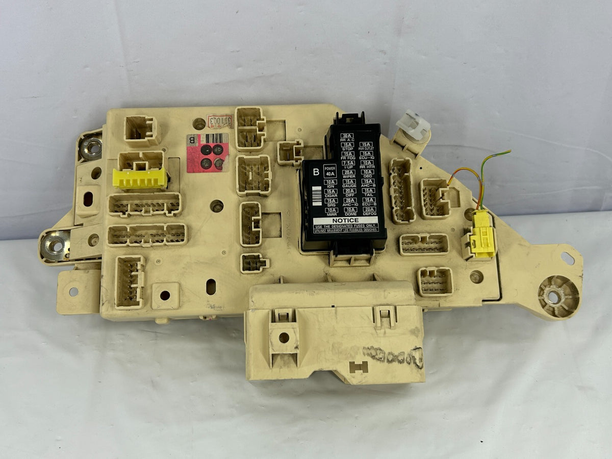 1998-2001 Toyota Land Cruiser Dash Left Junction Block Fuse Box OEM 82733-60040
