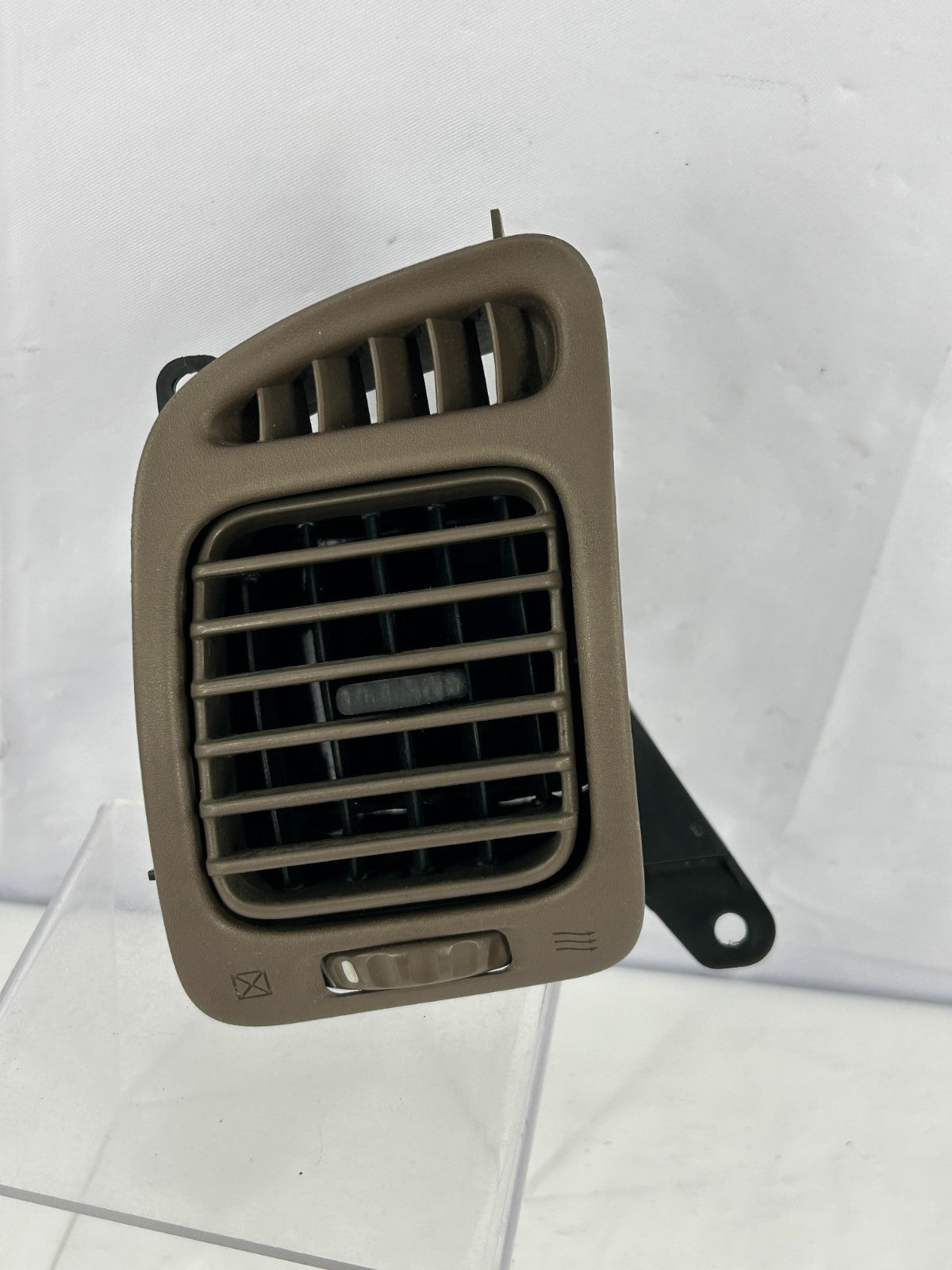 1998-2003 Toyota Land Cruiser Left Dash Outer AC Air Vent Brown OEM 55650-60090
