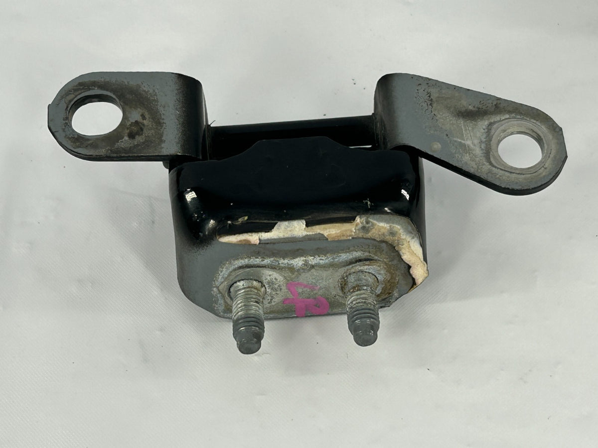 98-07 Toyota Land Cruiser Rear Left Upper & Lower Door Hinges OEM 68780-60030