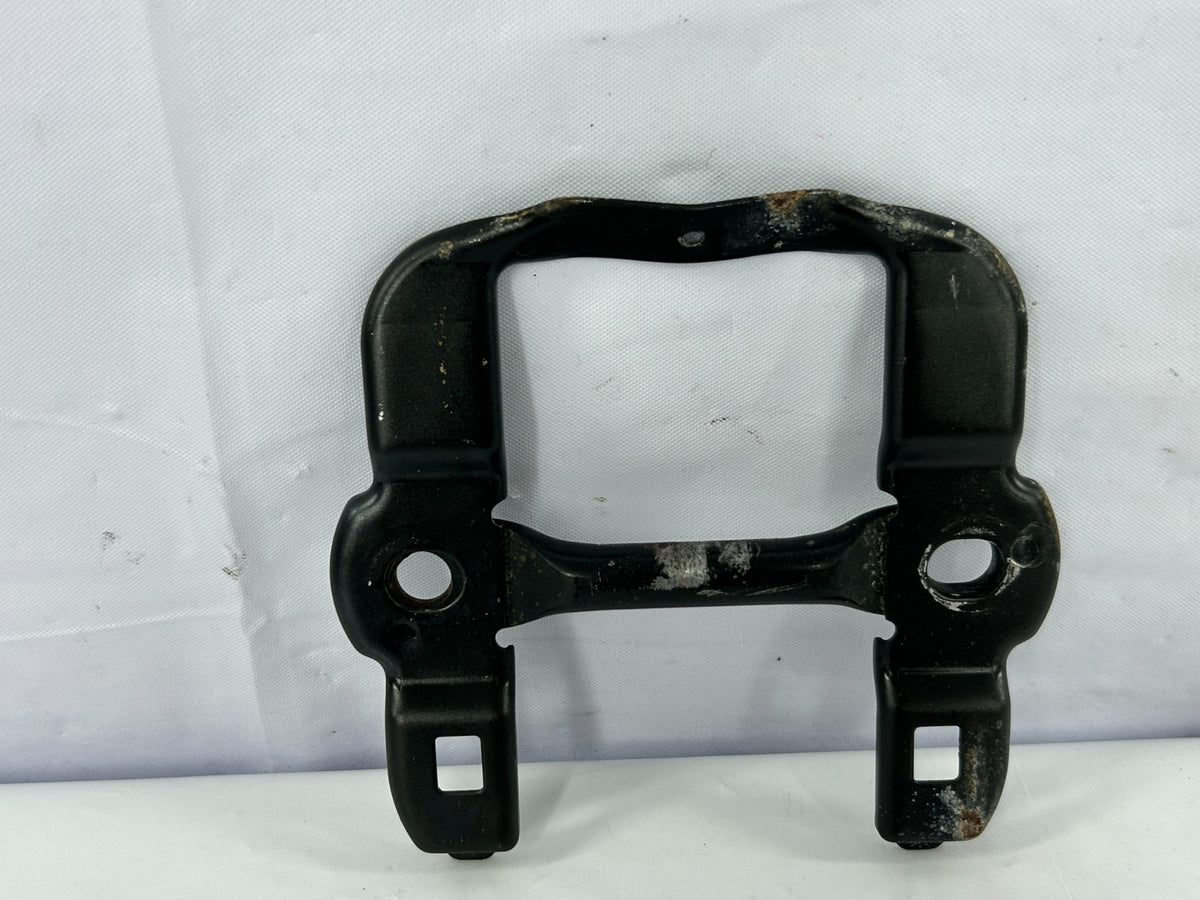 1998-2007 Toyota Land Cruiser Rear Seat Cushion Lock Striker OEM 72607-60040