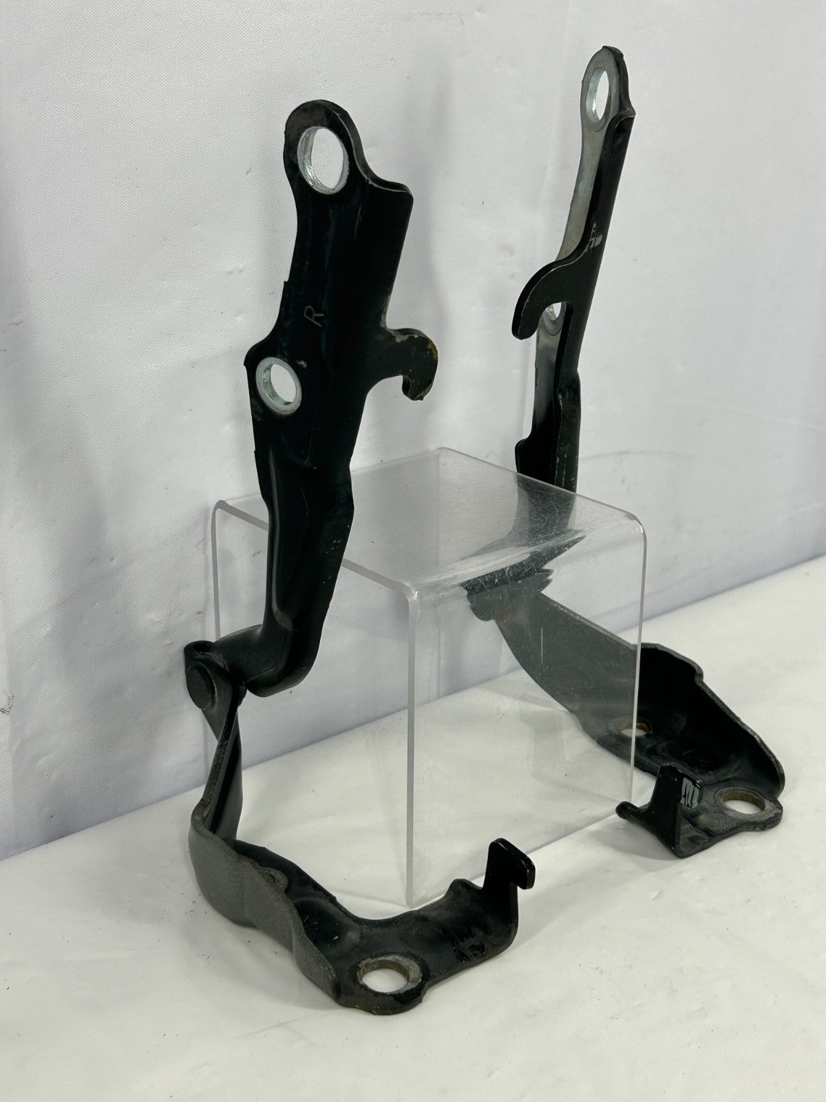 98-07 Toyota Land Cruiser Front LH & RH Engine Hood Hinges Pair OEM 53410-60050
