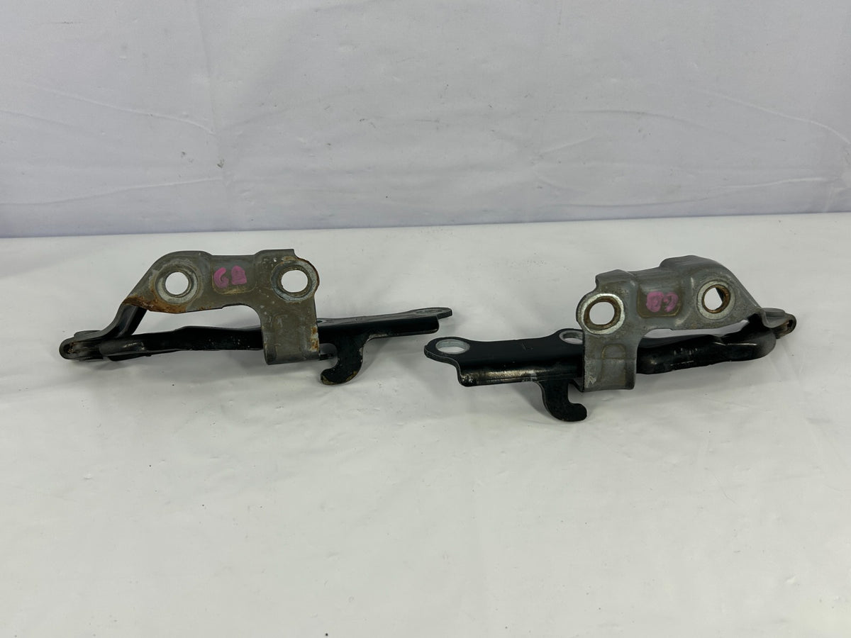 98-07 Toyota Land Cruiser Front LH & RH Engine Hood Hinges Pair OEM 53410-60050