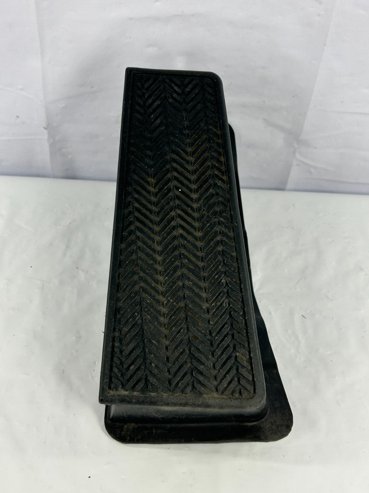 98-02 Toyota Land Cruiser Front Left Driver Side Floor Footrest OEM 58192-60040