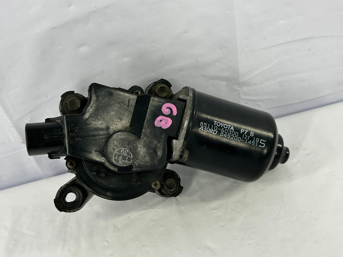 1999-2007 Toyota Land Cruiser Windshield Wiper Motor Assembly OEM 85110-60300