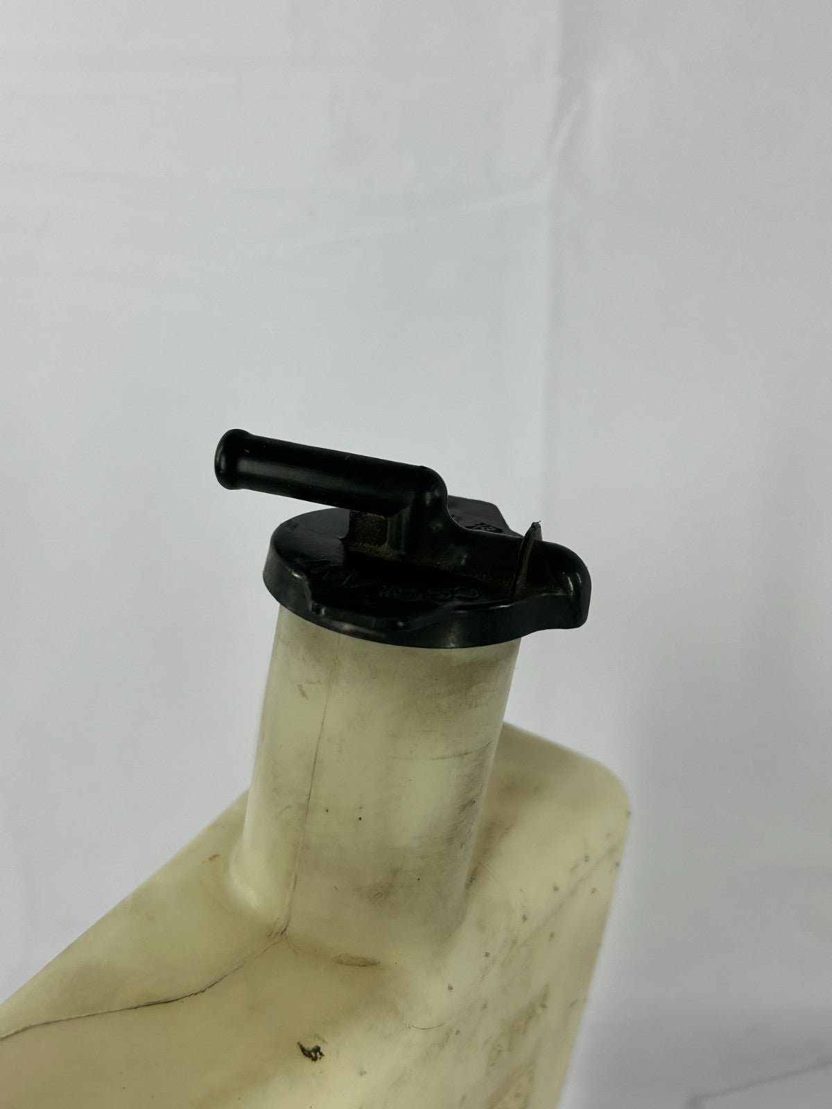 1998-2007 Toyota Land Cruiser Radiator Coolant Overflow Tank OEM 16470-50100