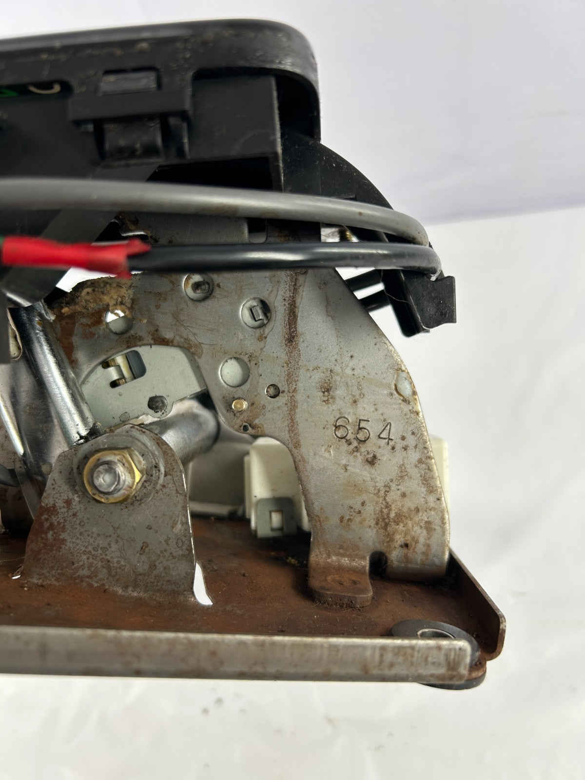 98-03 Toyota Land Cruiser Auto Transmission Shift Lever Assembly OEM 35921-60180