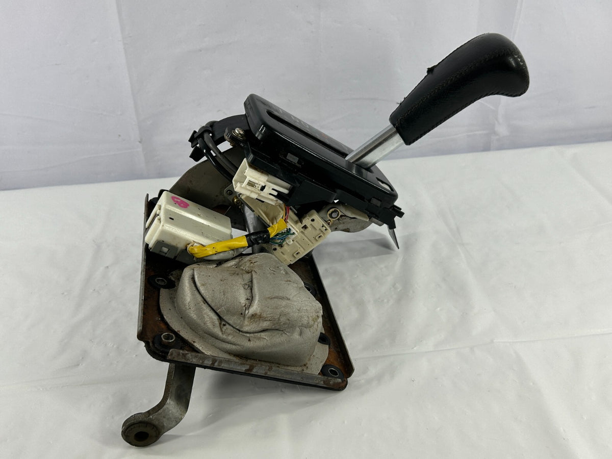 98-03 Toyota Land Cruiser Auto Transmission Shift Lever Assembly OEM 35921-60180