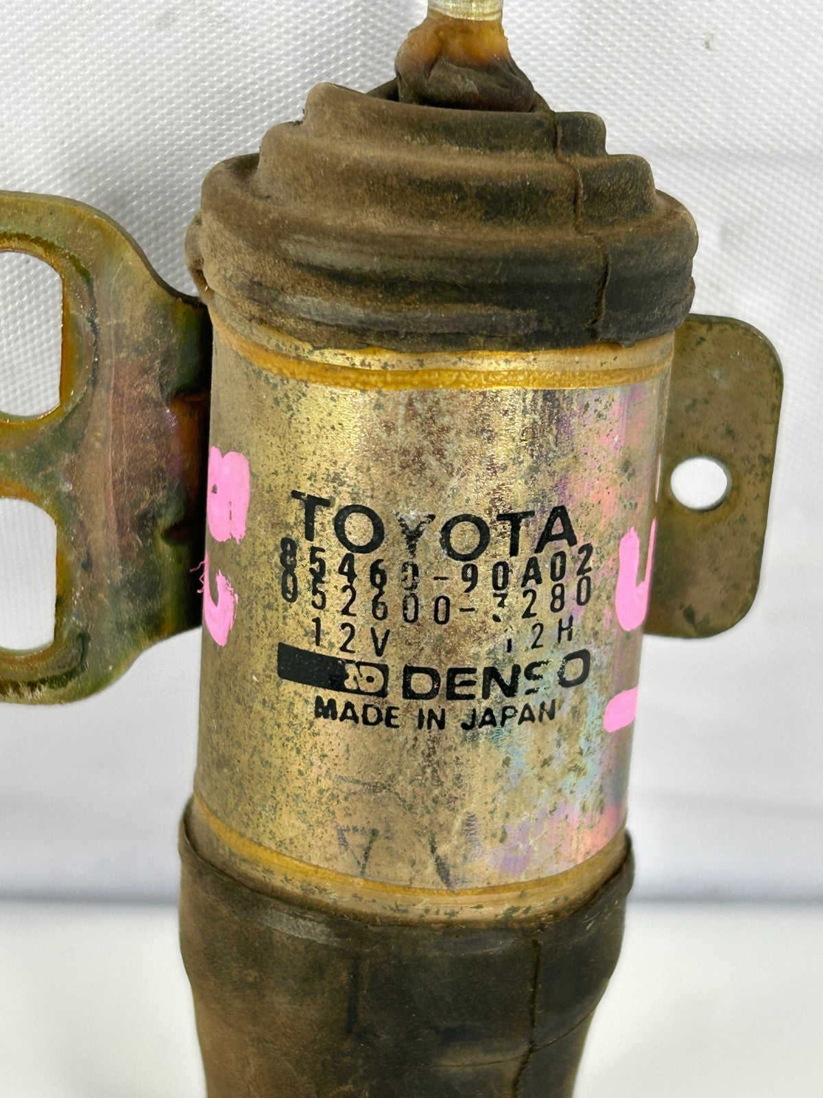 88-90 Toyota Land Cruiser Front Left Door Lock Actuator Solenoid OEM 85460-90A02