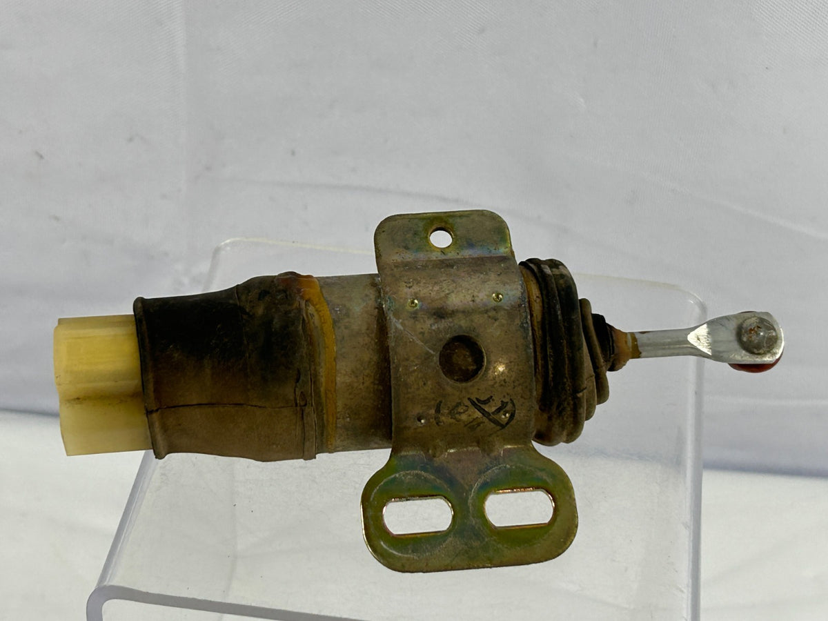 88-90 Toyota Land Cruiser Front Left Door Lock Actuator Solenoid OEM 85460-90A02