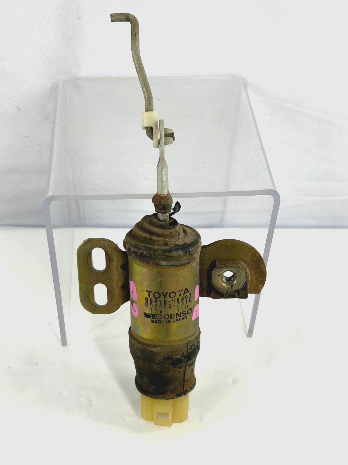 88-90 Toyota Land Cruiser Rear Right Door Lock Actuator Solenoid OEM 85470-90A02