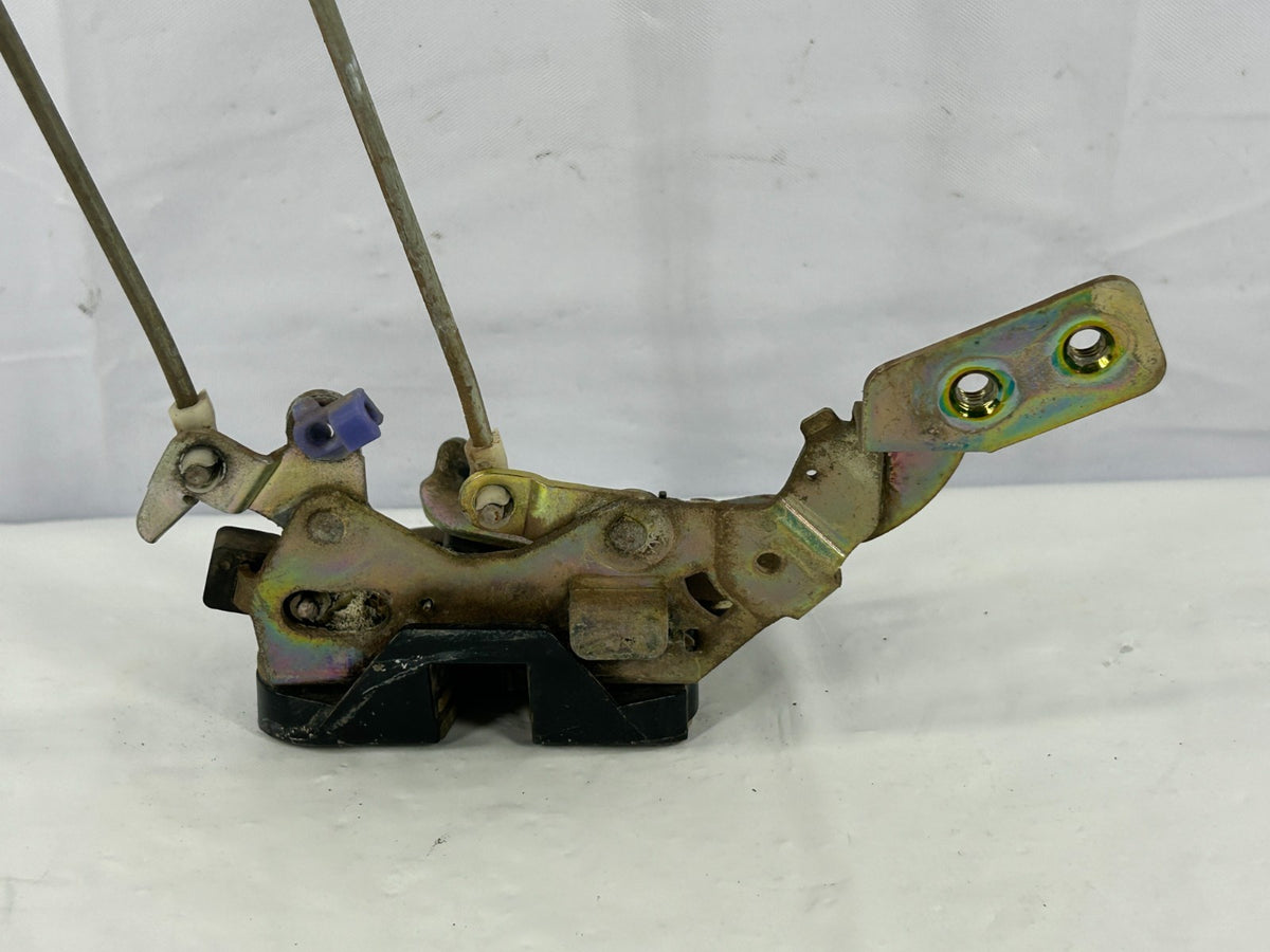 1988-1990 Toyota Land Cruiser Rear Left Door Lock Latch Assembly OEM 69340-90A00