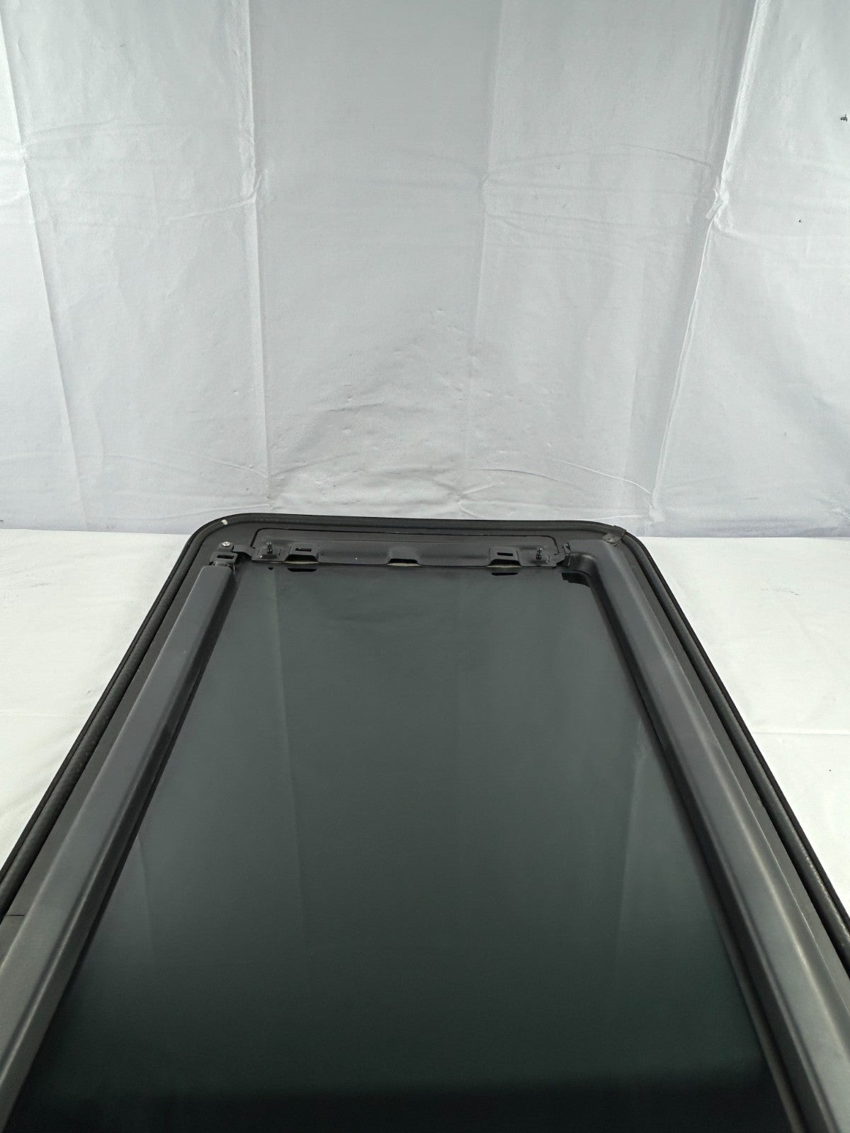 1998-2001 Lexus LX470 Sunroof Moonroof Roof Window Glass Panel OEM 63201-60063