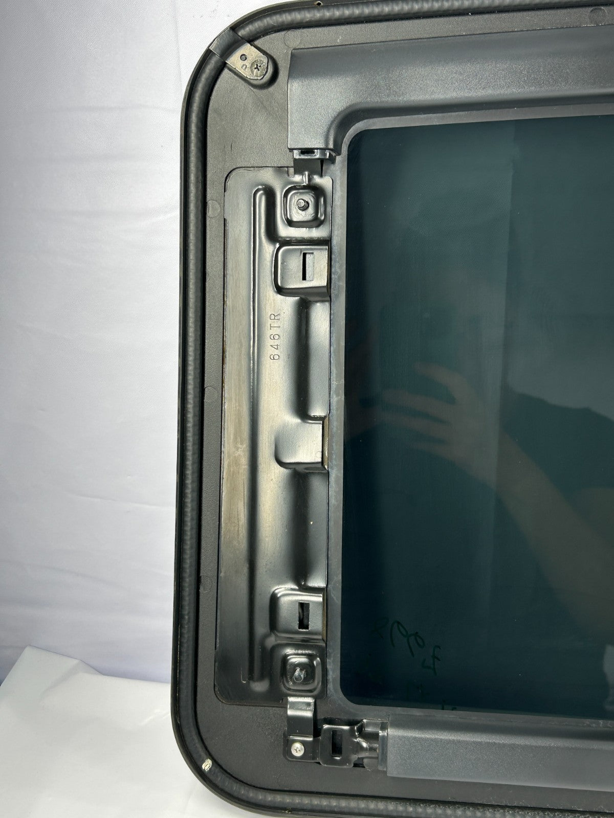 1998-2001 Lexus LX470 Sunroof Moonroof Roof Window Glass Panel OEM 63201-60063