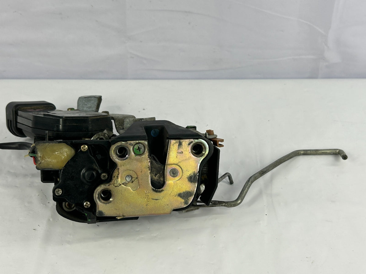 1997-1999 Toyota 4Runner Front Right Door Lock Latch Actuator OEM 69310-35460
