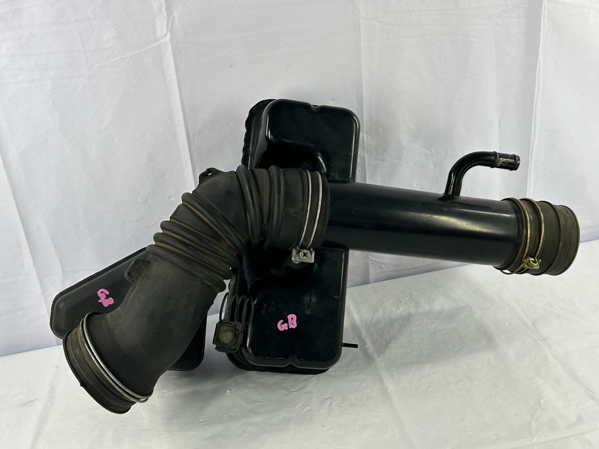 1996-2001 Toyota 4Runner Engine Air Intake Cleaner Resonator OEM 17880-0C010
