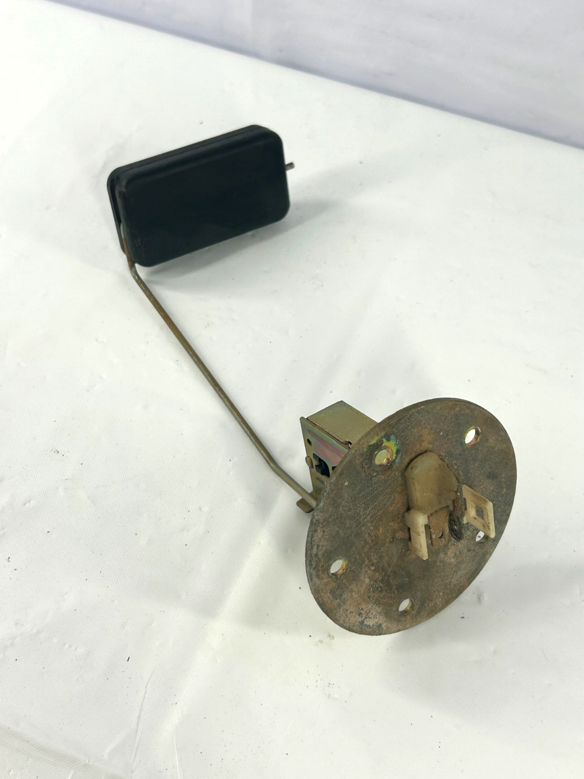 1981-1990 Toyota Land Cruiser Fuel Tank Gauge Sending Unit OEM 83320-69015